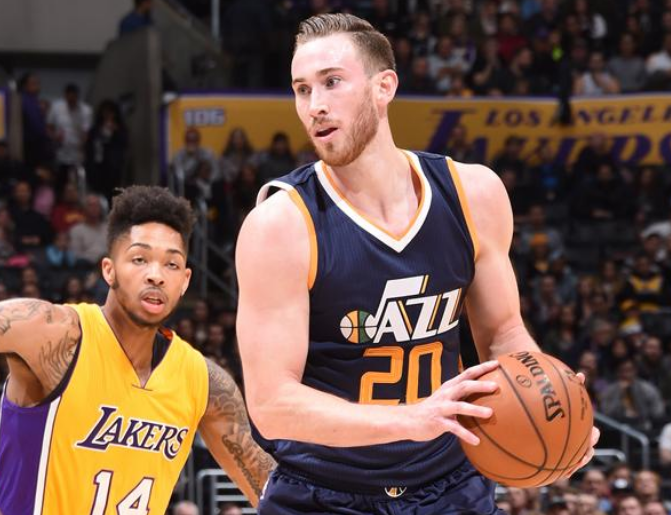 让裤袜爱上 让裤袜爱上