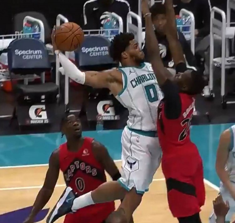 他凭借个人 他凭借个人