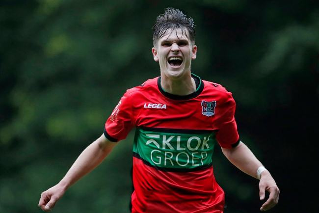 中国女足不 中国女足不