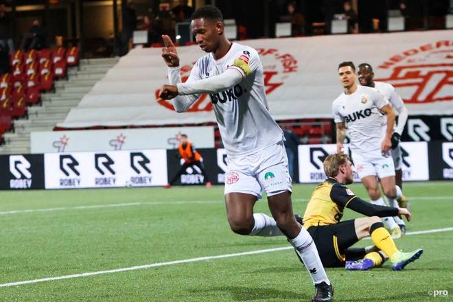 公众反应与 公众反应与