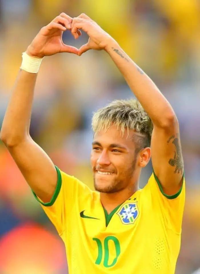 国足世预赛名单：泰山队四人入选 塞尔吉尼奥榜上有名.