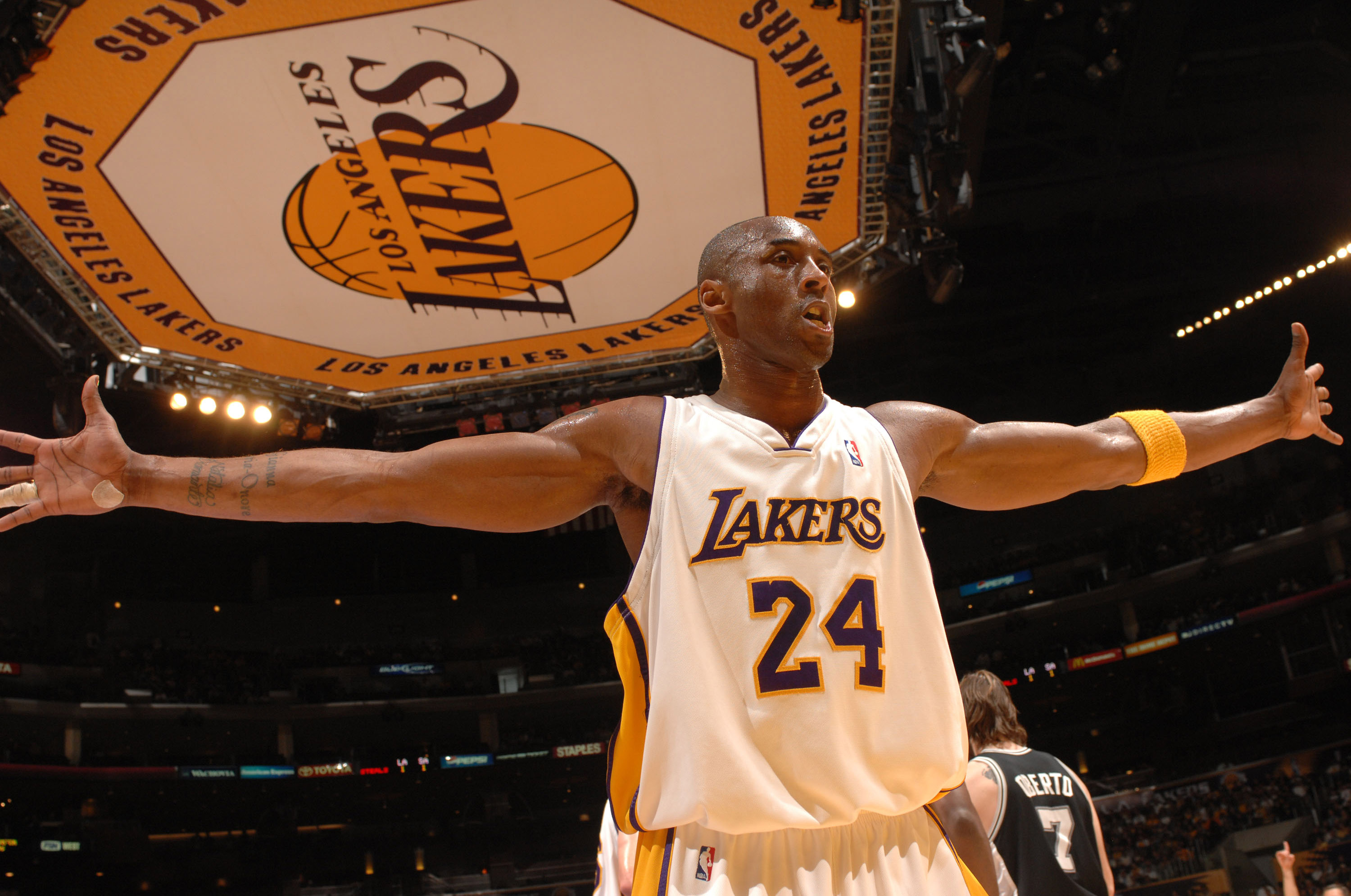 表现稍有波 表现稍有波