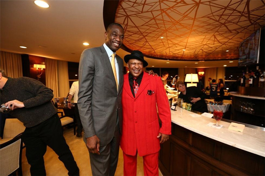 也体现出他 也体现出他